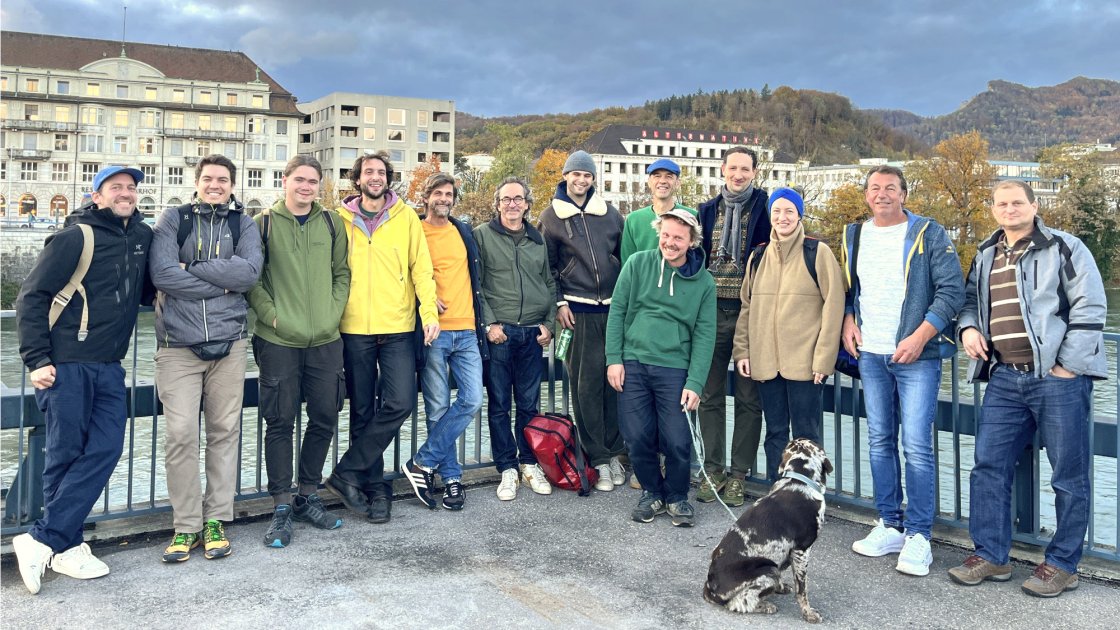 Team: v.l.n.r. stehen: jonas trudel, alex dykyi, jonas bösch, luca irniger, adrian gloor, fabio guidi, jean matthys, urs wiskemann, karsten schulze, andi domke, olivia suter, stefan trost, jan walder